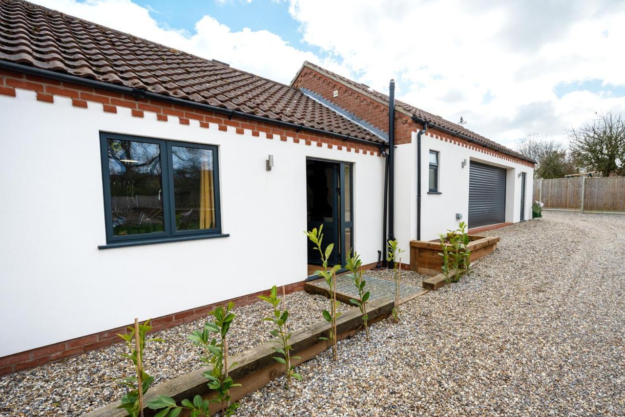 Little House - Perfect For Exploring The Broads Villa Acle Eksteriør billede